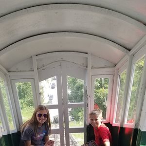 Meet your Posher, Cami